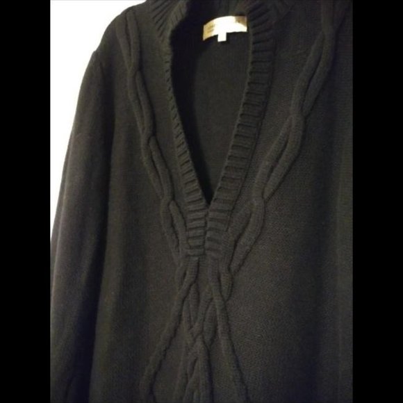 Deep V NYCo Sweater - Picture 8 of 10